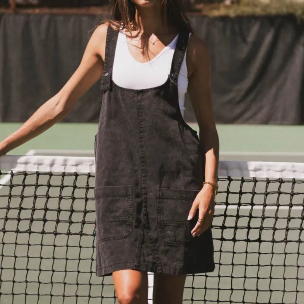 NWT Overall Dress in Black Sz Large